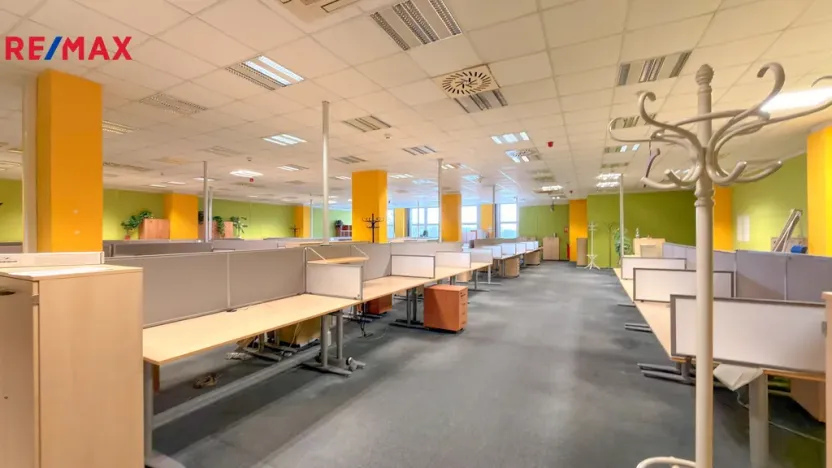 Pronájem kanceláře, Pardubice - Zelené Předměstí, Masarykovo náměstí, 416 m2