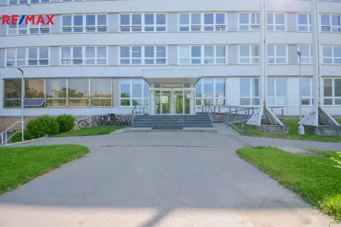 Pronájem kanceláře, Pardubice - Zelené Předměstí, Masarykovo náměstí, 416 m2