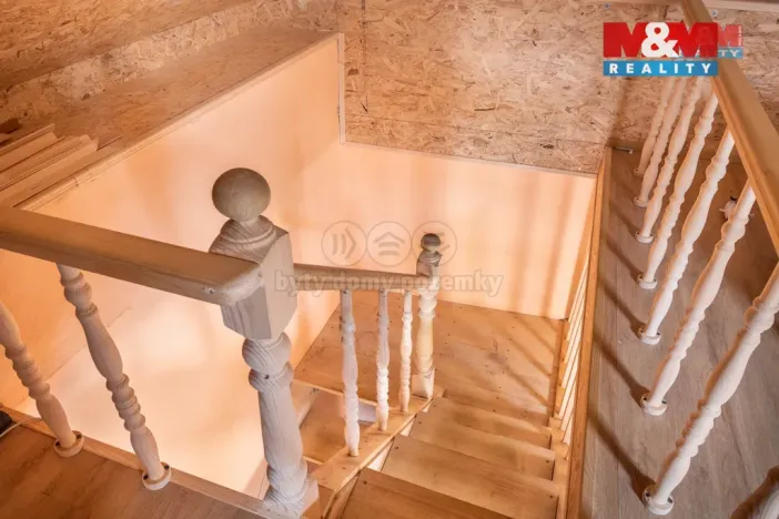 Prodej rodinného domu, Sedlec-Prčice, Vítkovo nám., 200 m2