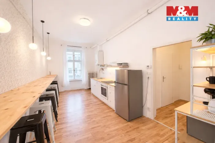 Pronájem bytu 2+1, Praha, Francouzská, 78 m2