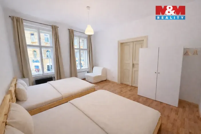 Pronájem bytu 2+1, Praha, Francouzská, 78 m2