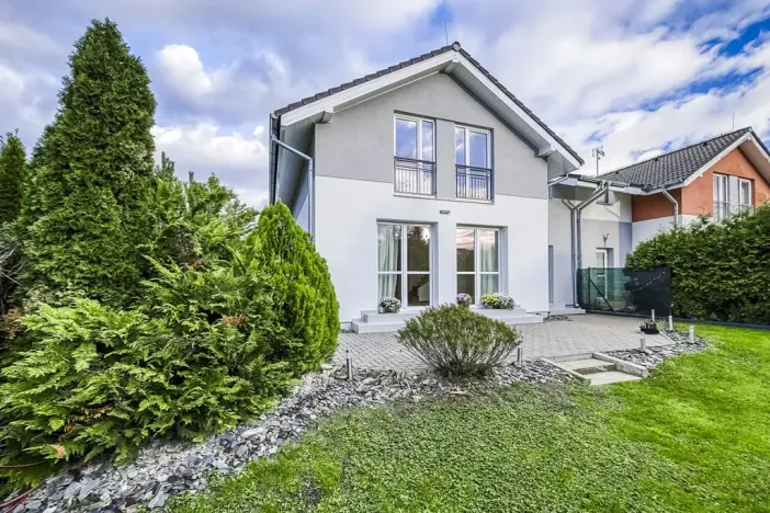 Prodej rodinného domu, Bašť, Kostelecká, 146 m2