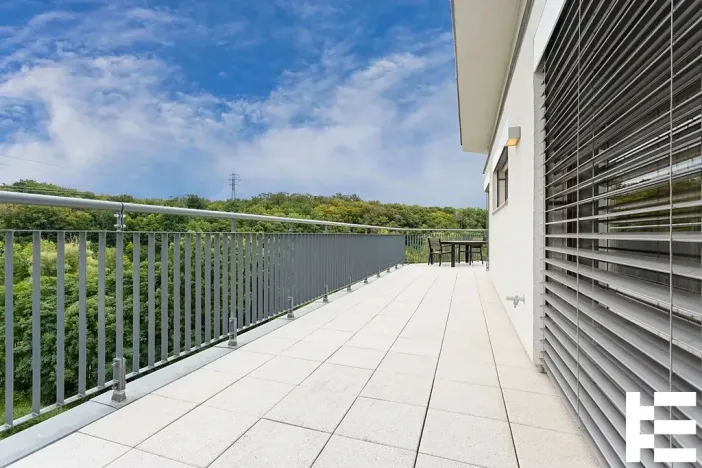 Pronájem bytu 3+kk, Praha - Hloubětín, Nademlejnská, 92 m2