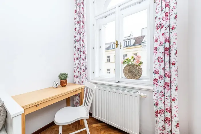 Pronájem bytu 3+kk, Praha - Nové Město, Koubkova, 61 m2