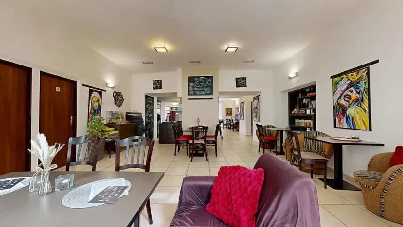 Prodej obchodního prostoru, Chrudim, Resselovo náměstí, 121 m2