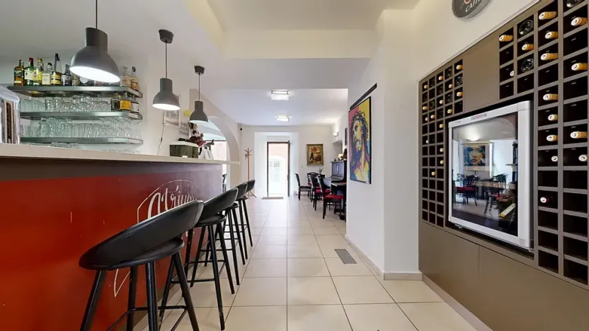 Prodej obchodního prostoru, Chrudim, Resselovo náměstí, 121 m2