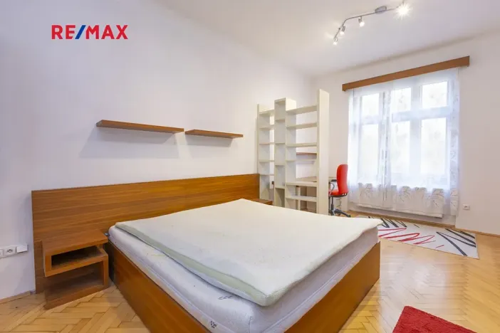 Pronájem bytu 2+kk, Pardubice, Bubeníkova, 50 m2