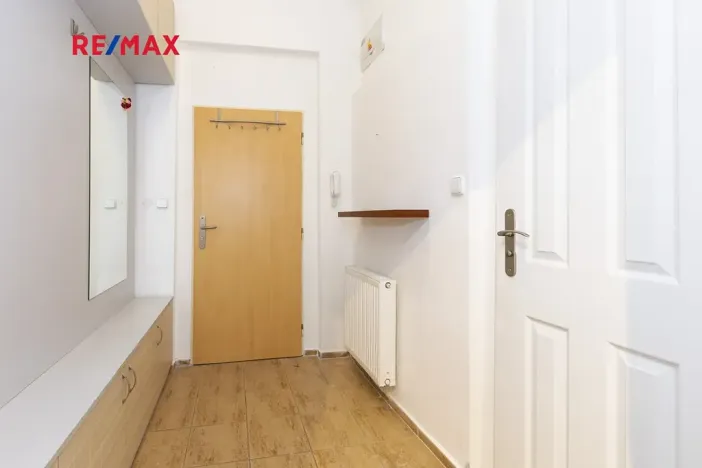 Pronájem bytu 2+kk, Pardubice, Bubeníkova, 50 m2