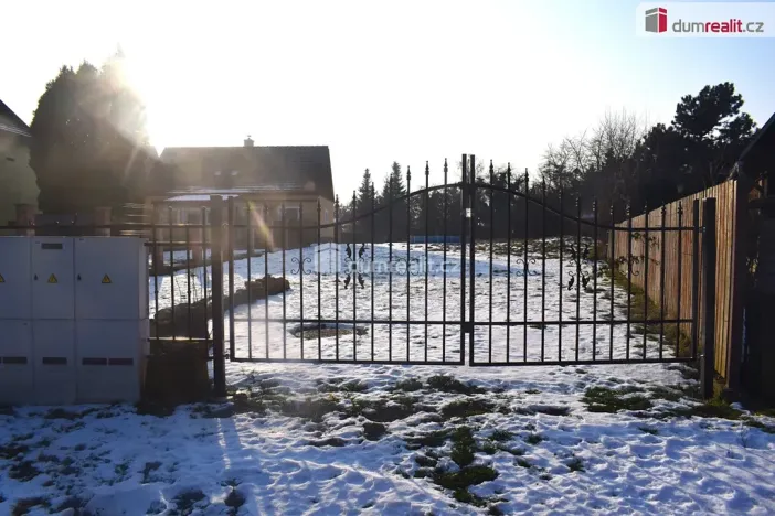 Prodej pozemku pro bydlení, Bělá pod Bezdězem, 1180 m2