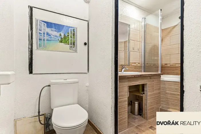 Prodej bytu 3+1, Praha - Petrovice, Rezlerova, 69 m2