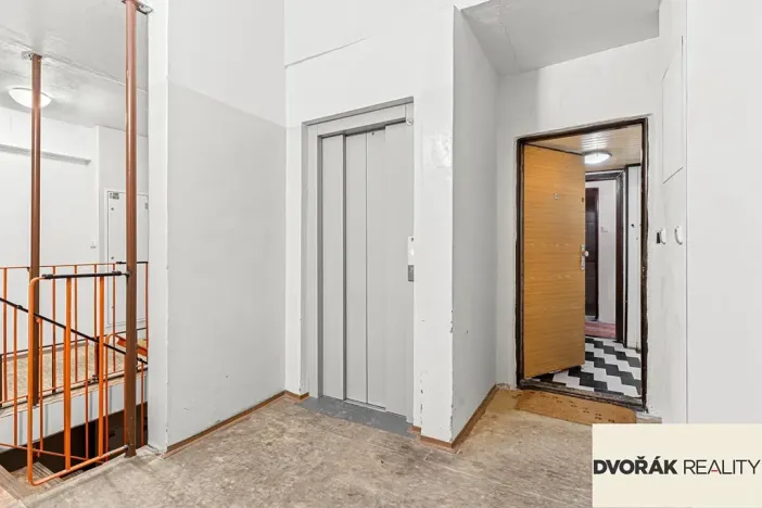 Prodej bytu 3+1, Praha - Petrovice, Rezlerova, 69 m2