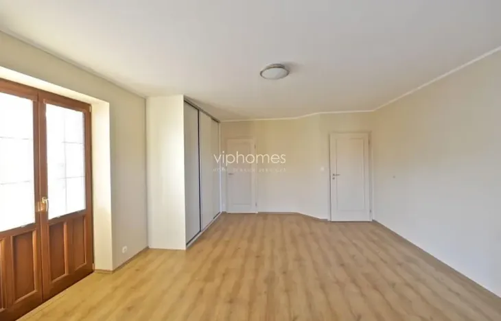 Pronájem vily, Praha - Nebušice, K vinicím, 300 m2