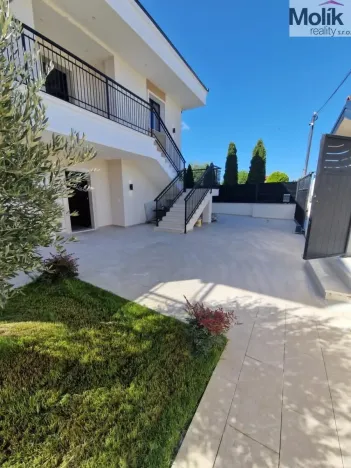 Prodej vily, Spille, 235 m2