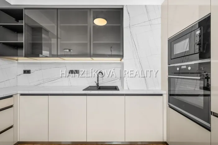 Pronájem bytu 3+kk, České Budějovice - České Budějovice 2, Branišovská, 80 m2