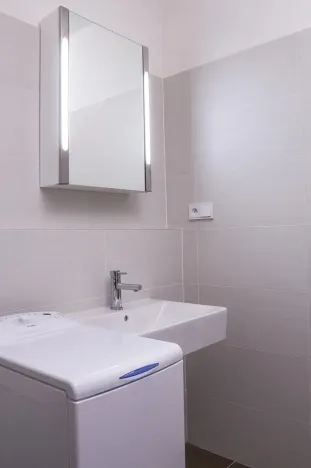 Pronájem bytu 1+kk, Praha, Počernická, 36 m2