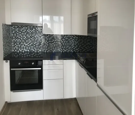 Pronájem bytu 2+kk, Praha, V křovinách, 49 m2