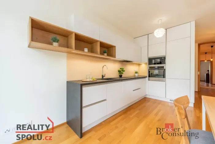 Pronájem bytu 3+kk, Praha - Karlín, Za Karlínským přístavem, 89 m2