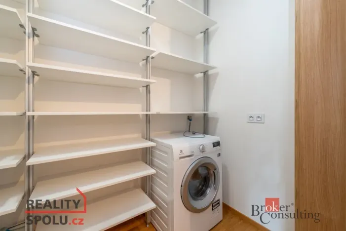 Pronájem bytu 3+kk, Praha - Karlín, Za Karlínským přístavem, 89 m2