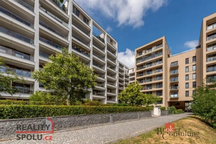 Pronájem bytu 3+kk, Praha - Karlín, Za Karlínským přístavem, 89 m2