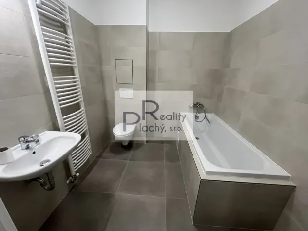 Prodej bytu 2+kk, Hevlín, 66 m2