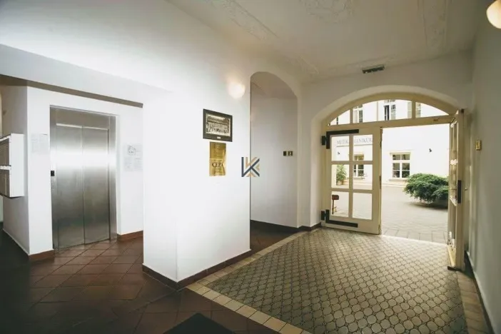 Pronájem kanceláře, Praha, Myslíkova, 131 m2