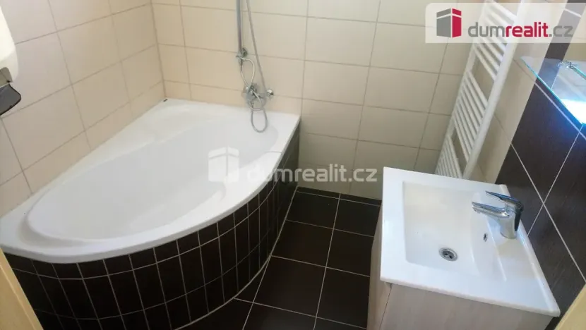 Pronájem bytu 2+1, Benátky nad Jizerou - Benátky nad Jizerou II, Pražská, 57 m2