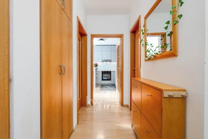 Prodej bytu 2+kk, Praha - Troja, Hnězdenská, 47 m2