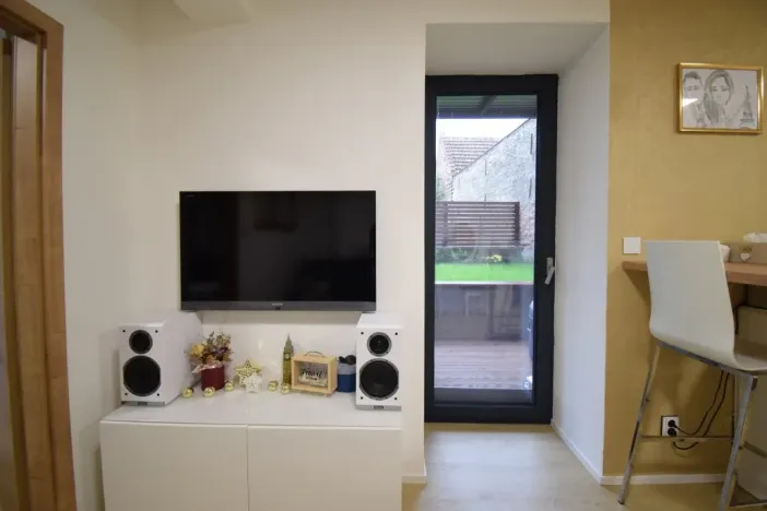 Pronájem bytu 2+kk, Brno, Horova, 36 m2