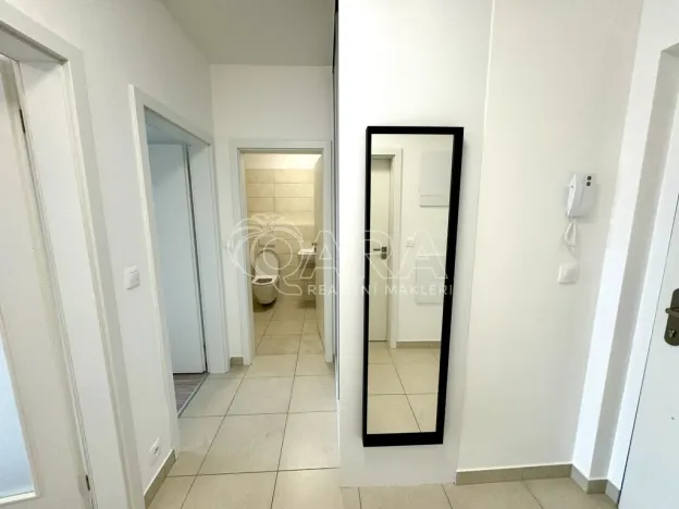 Pronájem bytu 2+kk, Praha - Modřany, K Vystrkovu, 70 m2