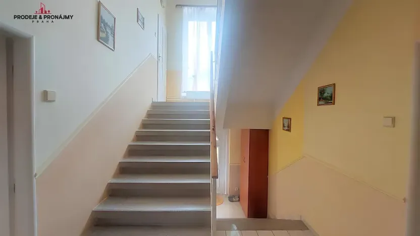 Prodej vily, Praha, 243 m2