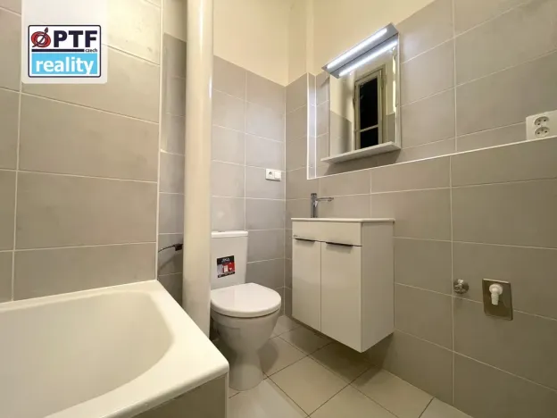 Pronájem bytu 1+kk, Plzeň, Sladkovského, 38 m2