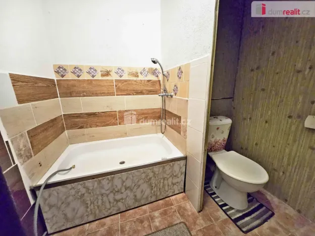 Pronájem bytu 2+1, Verneřice, Příbramská, 46 m2