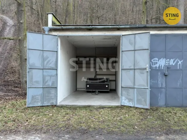 Prodej garáže, Moravský Krumlov, U mostu, 27 m2