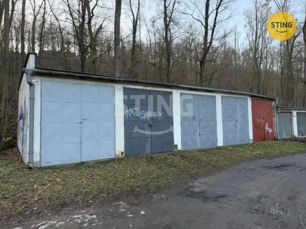 Prodej garáže, Moravský Krumlov, U mostu, 27 m2