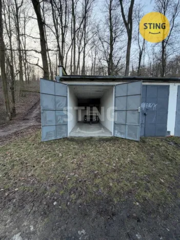 Prodej garáže, Moravský Krumlov, U mostu, 27 m2