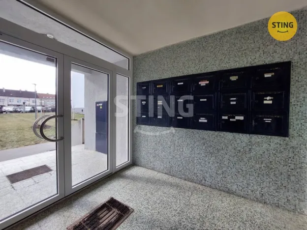 Prodej bytu 2+1, Rosice, Komenského náměstí, 60 m2