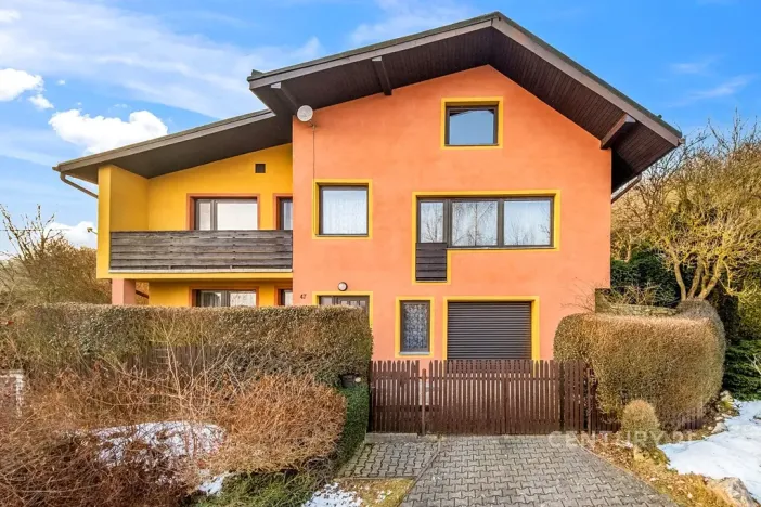 Prodej rodinného domu, Stráž, 320 m2