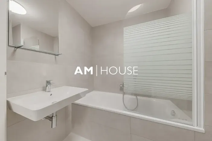 Pronájem bytu 2+kk, Praha - Karlín, Křižíkova, 49 m2