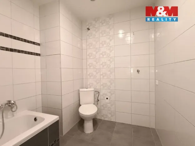 Pronájem bytu 2+1, Frýdek-Místek - Místek, Josefa Václava Sládka, 96 m2