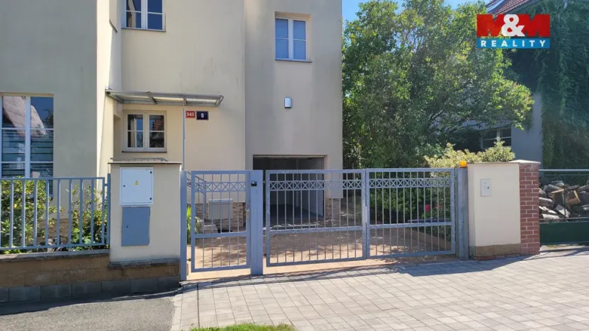 Pronájem garáže, Praha - Suchdol, K Horoměřicům, 30 m2