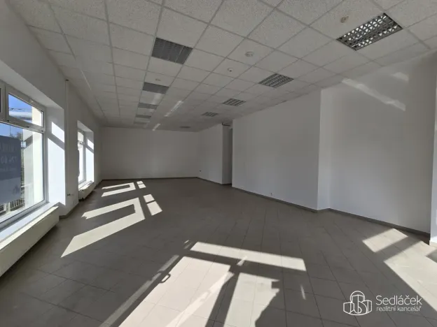 Pronájem obchodního prostoru, Sokolov, Josefa Kajetána Tyla, 93 m2