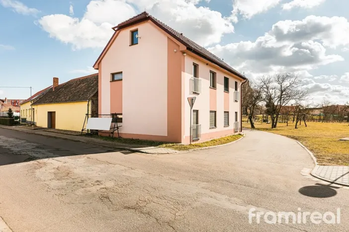 Prodej bytu 2+kk, Vrbovec, 49 m2