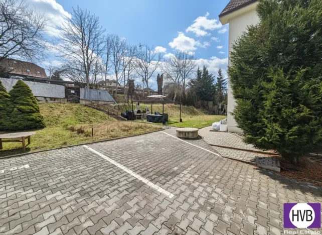 Prodej bytu 1+kk, Praha, Zbuzanská, 15 m2