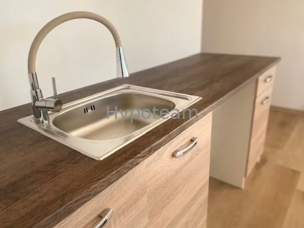 Pronájem bytu 1+kk, Ústí nad Labem - Severní Terasa, Větrná, 20 m2