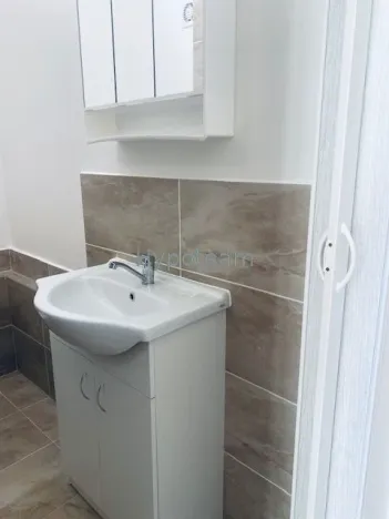 Pronájem bytu 1+kk, Ústí nad Labem - Severní Terasa, Větrná, 20 m2