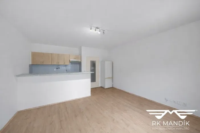 Pronájem bytu 1+kk, Hostivice, Za Mlýnem, 29 m2
