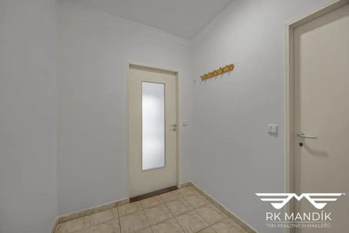 Pronájem bytu 1+kk, Hostivice, Za Mlýnem, 29 m2