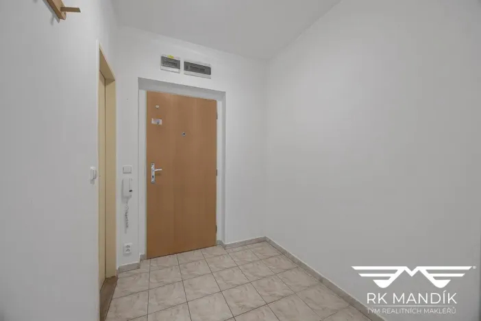Pronájem bytu 1+kk, Hostivice, Za Mlýnem, 29 m2