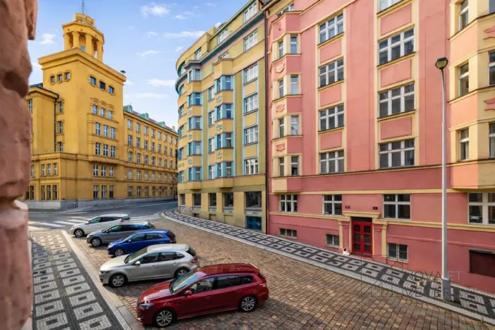 Prodej bytu 2+kk, Praha - Žižkov, Víta Nejedlého, 49 m2
