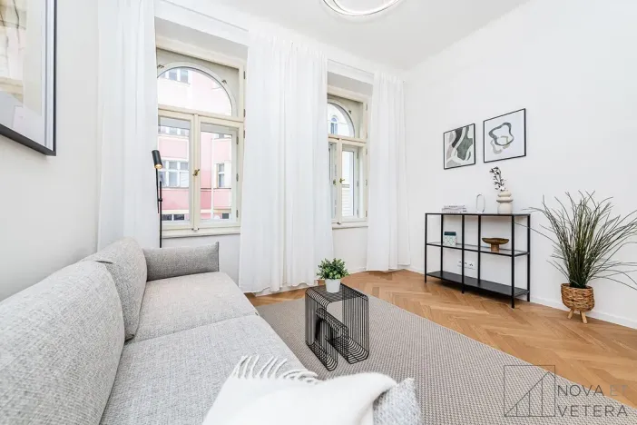 Prodej bytu 2+kk, Praha - Žižkov, Víta Nejedlého, 49 m2